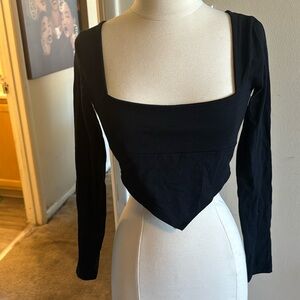 Black long sleeve crop top